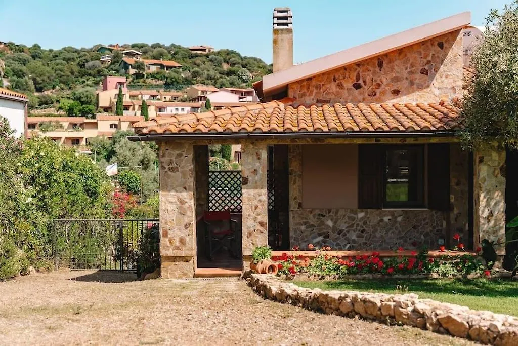 Casa Avio A 400Mt Dal Mare Vacanze A Chia Sardegna Domus De Maria 0*,  Włochy